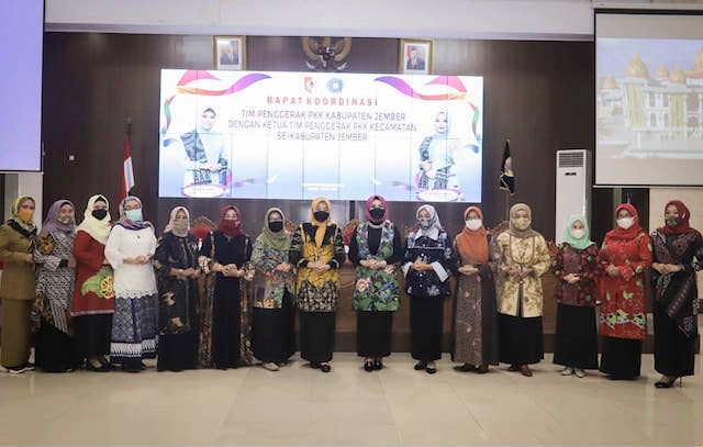 Hj Kasih Fajarini Pimpin Rakor 31 Ketua TP PKK Kecamatan se-Kupaten Jember